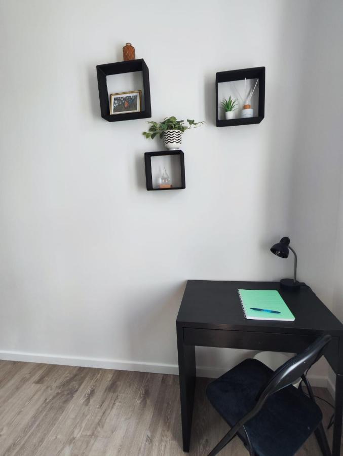 Gezellig Appartement Op Het Bruisende Zuid. Antwerpen Bagian luar foto