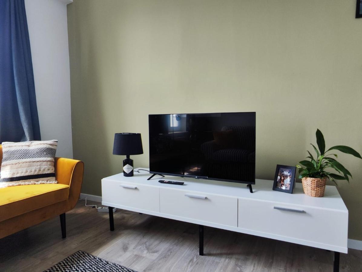 Gezellig Appartement Op Het Bruisende Zuid. Antwerpen Bagian luar foto