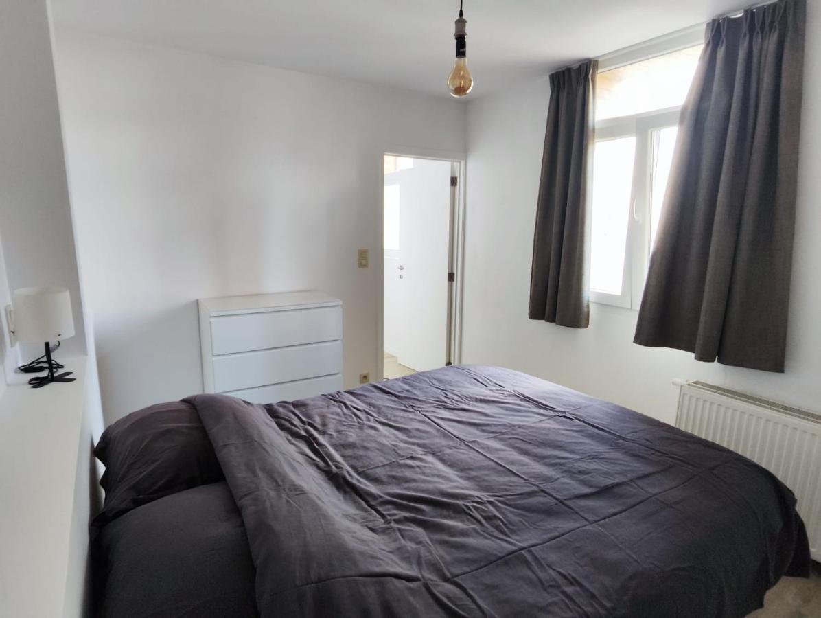 Gezellig Appartement Op Het Bruisende Zuid. Antwerpen Bagian luar foto